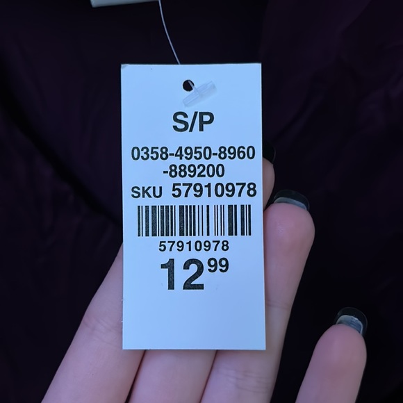 V-Neck Tshirt - Picture 4 of 4